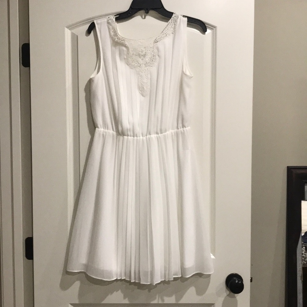 White party dress with lace detail